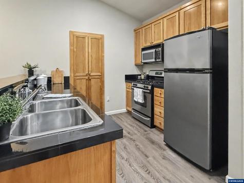 6298 SW Grand Oaks #I302 Drive Corvallis OR 97333