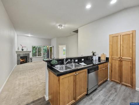 6298 SW Grand Oaks #I302 Drive Corvallis OR 97333