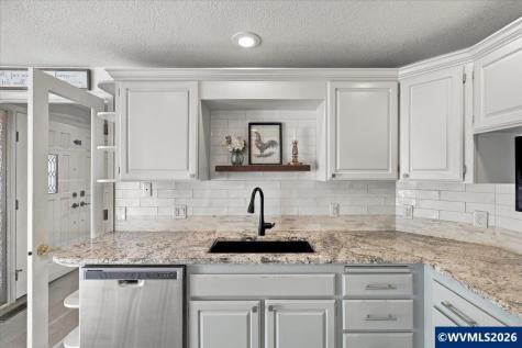 1905 Spicetree Lane SE Salem OR 97306