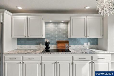 1905 Spicetree Lane SE Salem OR 97306