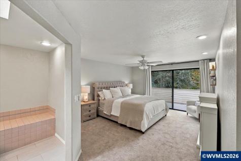 1905 Spicetree Lane SE Salem OR 97306