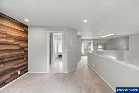 1905 Spicetree Lane SE Salem OR 97306