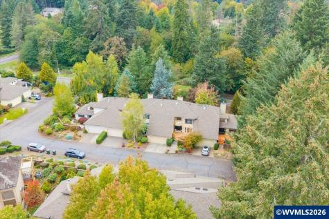 1905 Spicetree Lane SE Salem OR 97306