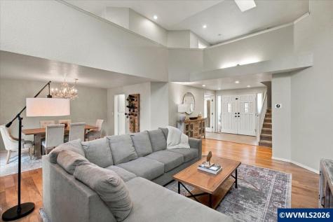 1905 Spicetree Lane SE Salem OR 97306