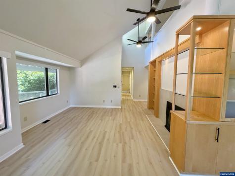 600 Island Drive #7 Drive Gleneden Beach OR 97388