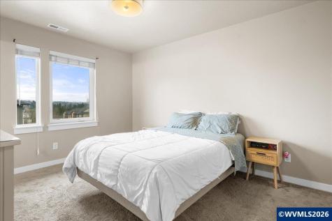 5912 Belknap Springs Street SE Salem OR 97306