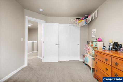 5912 Belknap Springs Street SE Salem OR 97306