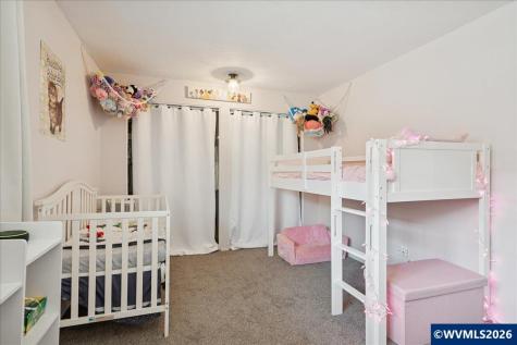 3456 Chiefs Court NE Salem OR 97305