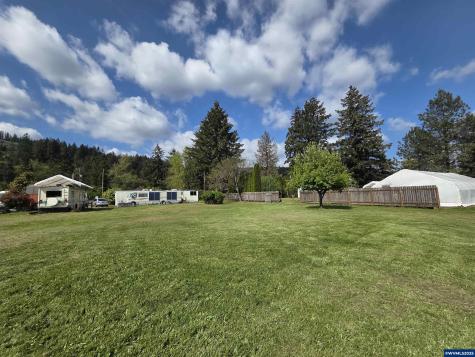 43156 N River Drive Sweet Home OR 97386