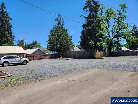 2123 Main Street Sweet Home OR 97386