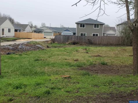 15TH (lot #5) Avenue SW Albany OR 97321