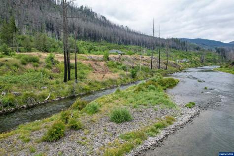 35220 North Santiam Highway SE Gates OR 97346