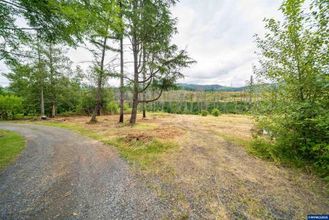 35220 North Santiam Highway SE Gates OR 97346