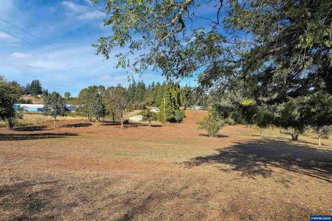 7805 Wildberry Lane SE Salem OR 97306