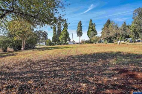 7805 Wildberry Lane SE Salem OR 97306