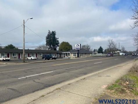1480 Ivy Street Junction City OR 97448
