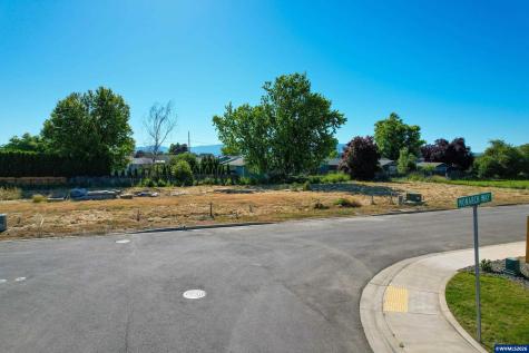 700-790 Monarch Way Harrisburg OR 97446-1401