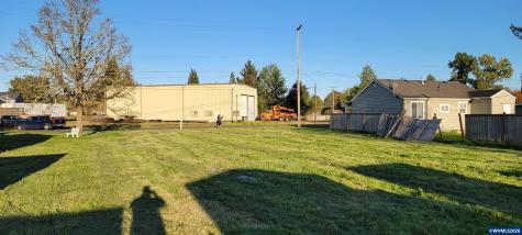Lot 3 N Walnut Street Independence OR 97351