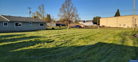 Lot 3 N Walnut Street Independence OR 97351