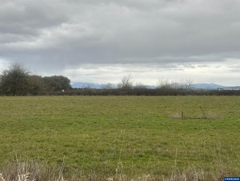 Lot 400 Oregon Highway 99e Tangent OR 97389