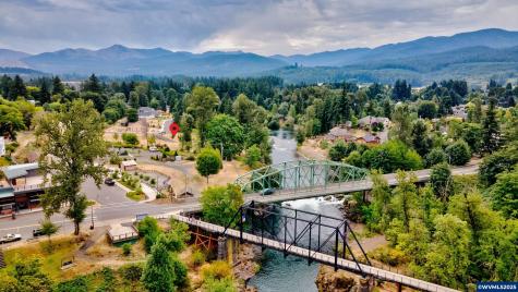 150 Santiam Pointe Lp NE Mill City OR 97360