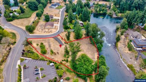 150 Santiam Pointe Lp NE Mill City OR 97360