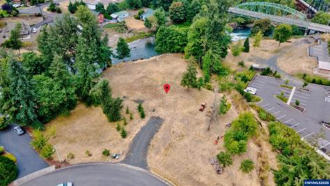 150 Santiam Pointe Lp NE Mill City OR 97360