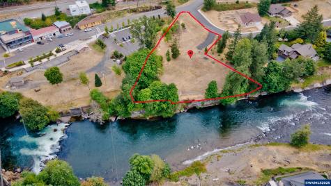 150 Santiam Pointe Lp NE Mill City OR 97360