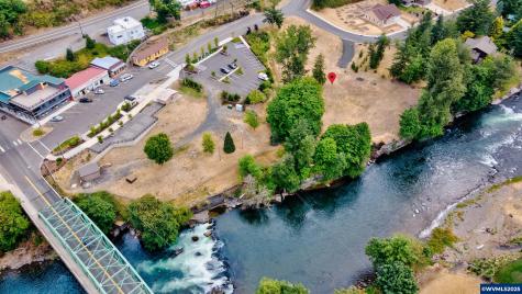 150 Santiam Pointe Lp NE Mill City OR 97360