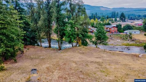 150 Santiam Pointe Lp NE Mill City OR 97360