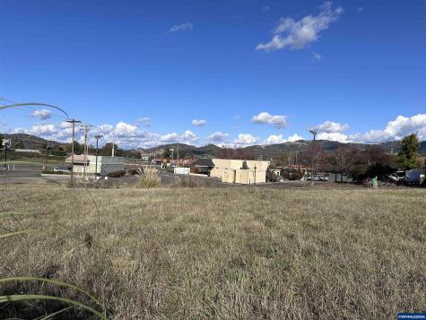 4807 Grange Road Roseburg OR 97471