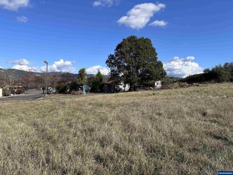 4807 Grange Road Roseburg OR 97471