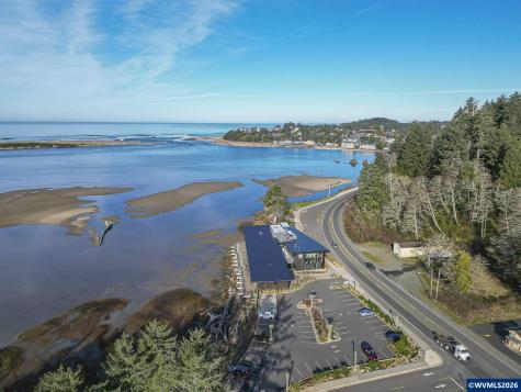 6281 SW Jetty Avenue Lincoln City OR 97367