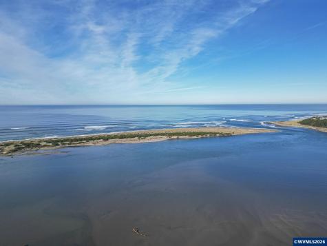 6281 SW Jetty Avenue Lincoln City OR 97367