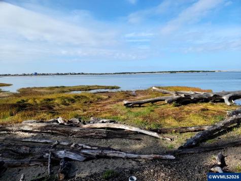 6281 SW Jetty Avenue Lincoln City OR 97367