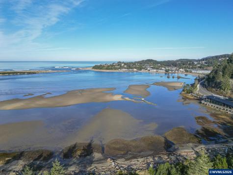 6281 SW Jetty Avenue Lincoln City OR 97367