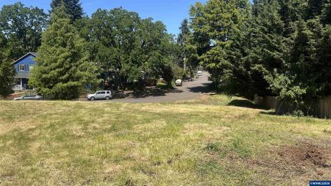 3240 Cooke Street S Salem OR 97302