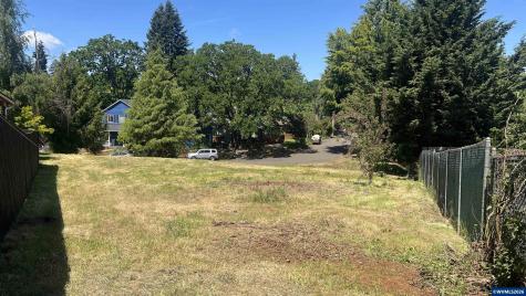 3240 Cooke Street S Salem OR 97302