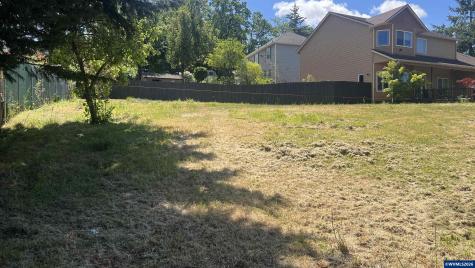 3240 Cooke Street S Salem OR 97302