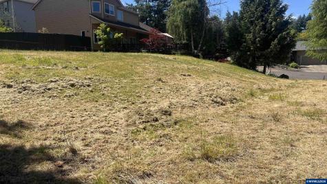 3240 Cooke Street S Salem OR 97302