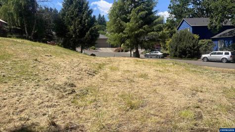 3240 Cooke Street S Salem OR 97302