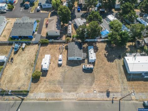 1045 NE Mill (-1085) Street Waldport OR 97394