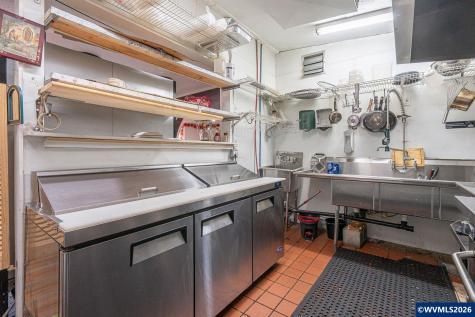 3103 (Behind) Main Street Sweet Home OR 97386
