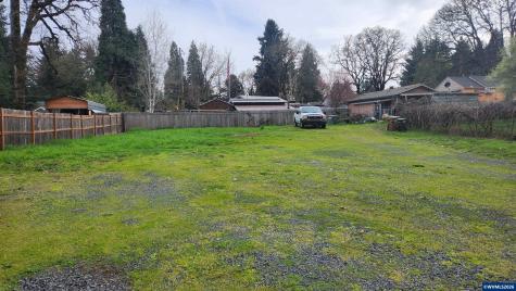 3103 (Behind) Main Street Sweet Home OR 97386