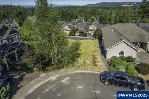 2765 Prominent Court S Salem OR 97302