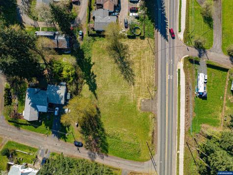 Highway 20 Lot #3000 Sweet Home OR 97386