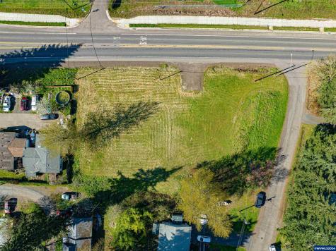 Highway 20 Lot #3000 Sweet Home OR 97386
