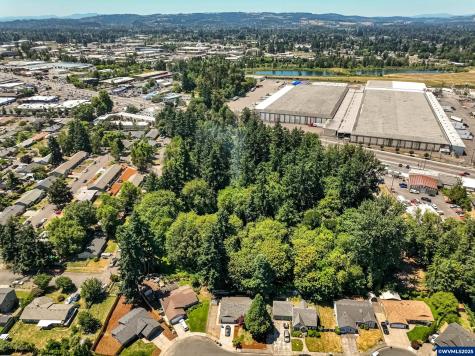 2557 Hummingbird Street NE Salem OR 97301