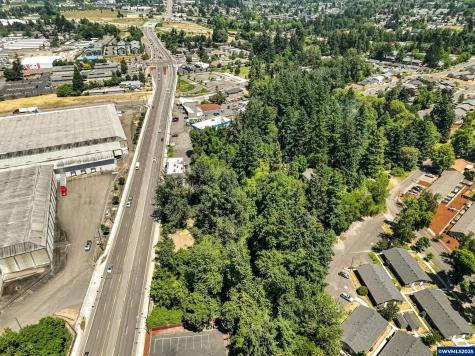 2557 Hummingbird Street NE Salem OR 97301