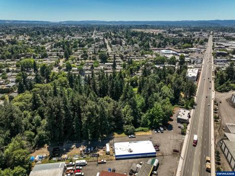2557 Hummingbird Street NE Salem OR 97301